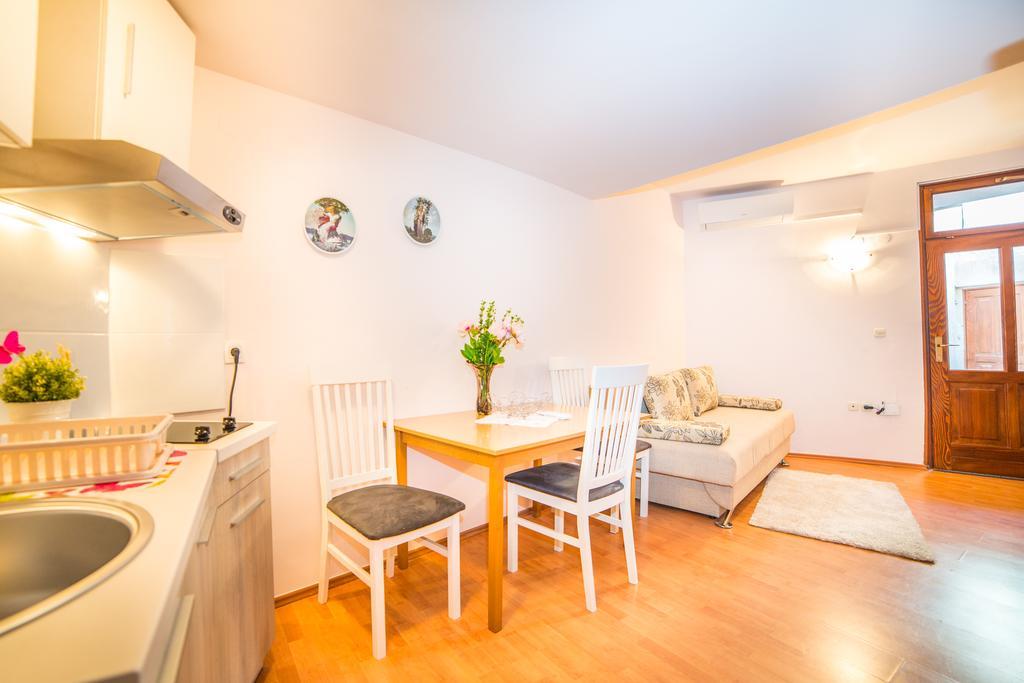 Apartments Dominik 로비니 외부 사진