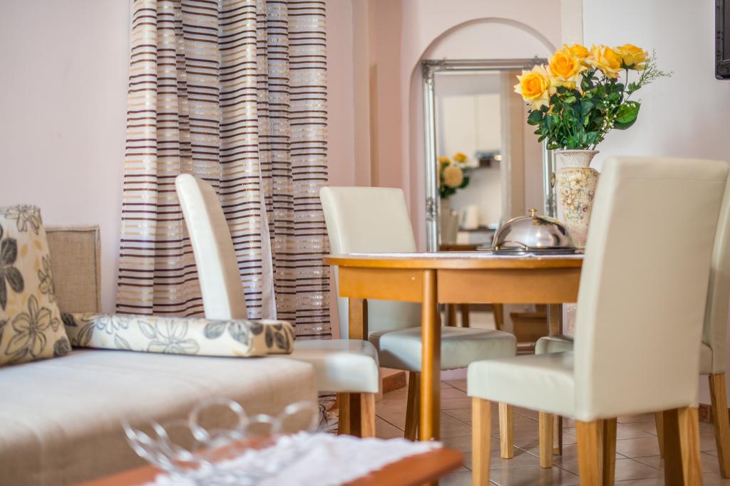 Apartments Dominik 로비니 외부 사진